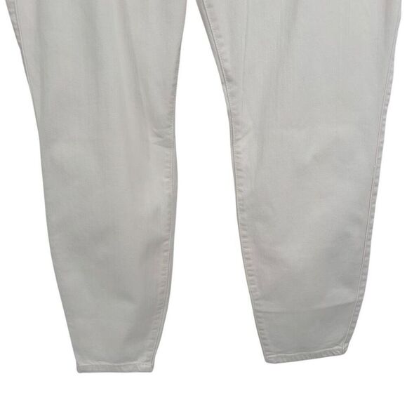 Torrid Straight Leg Denim Jeggings White Size 22R NWT - Picture 4 of 9